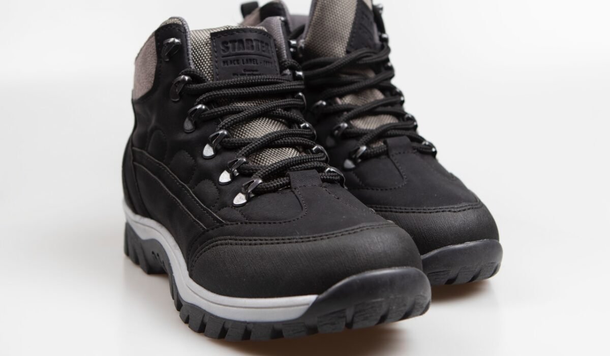 sepatu safety sport